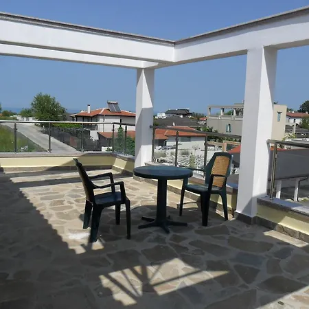 בית הארחה Altay לוזנטס