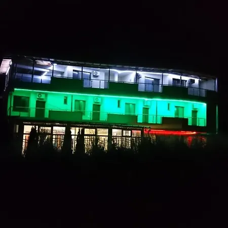 Altay Pensión 4*
