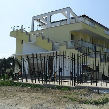 Pensionat Altay 4*
