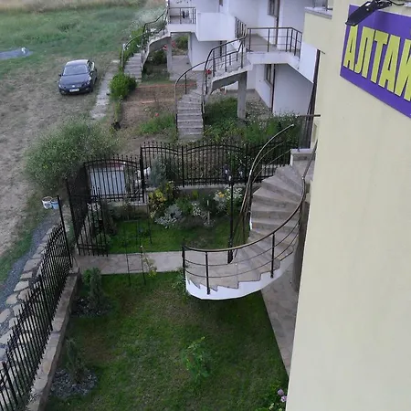 Altay Vendégház Lozenec