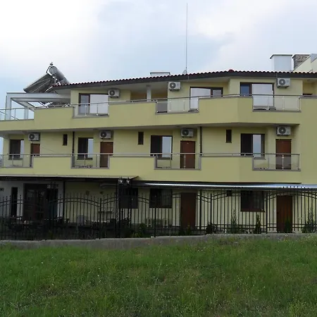 Altay Vendégház 4*