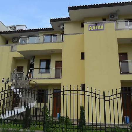 Pensionat Altay 4*