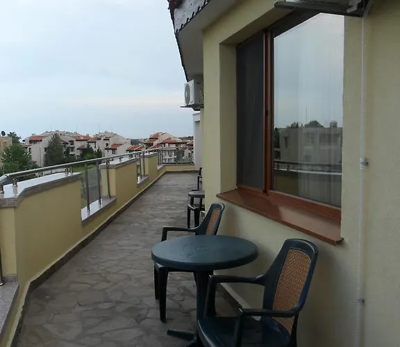 Altay Guest house 4*