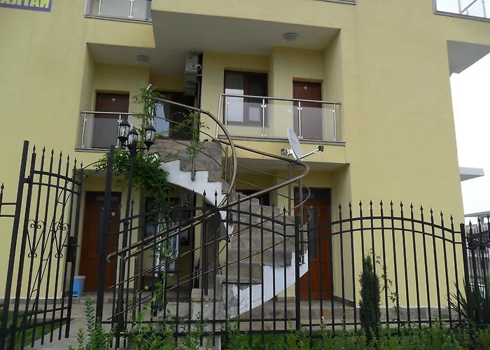 Altay Guest house Lozenets