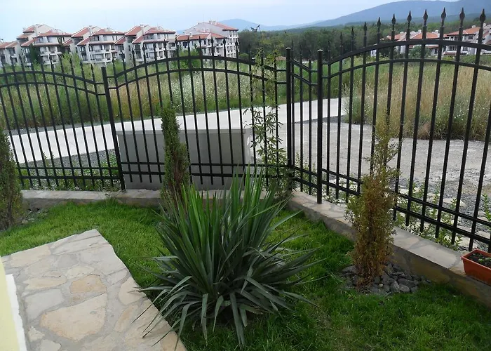 Guest house Altay 4*